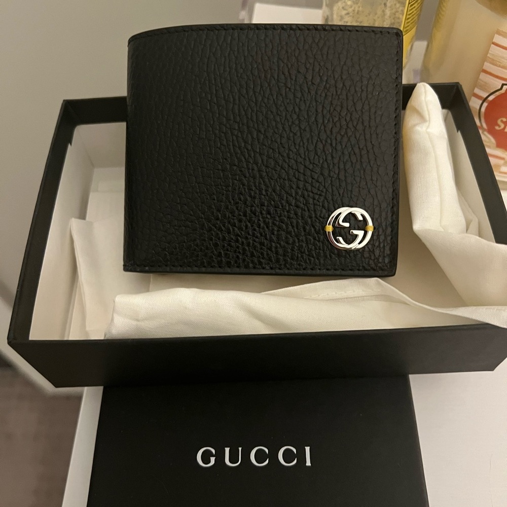 Gucci Men’s Wallet NWOT - Brand New